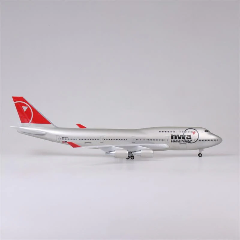 B747 Northwest - Scale 1/150 - 47cm - 18.5 in - Airplane Model - Image 3