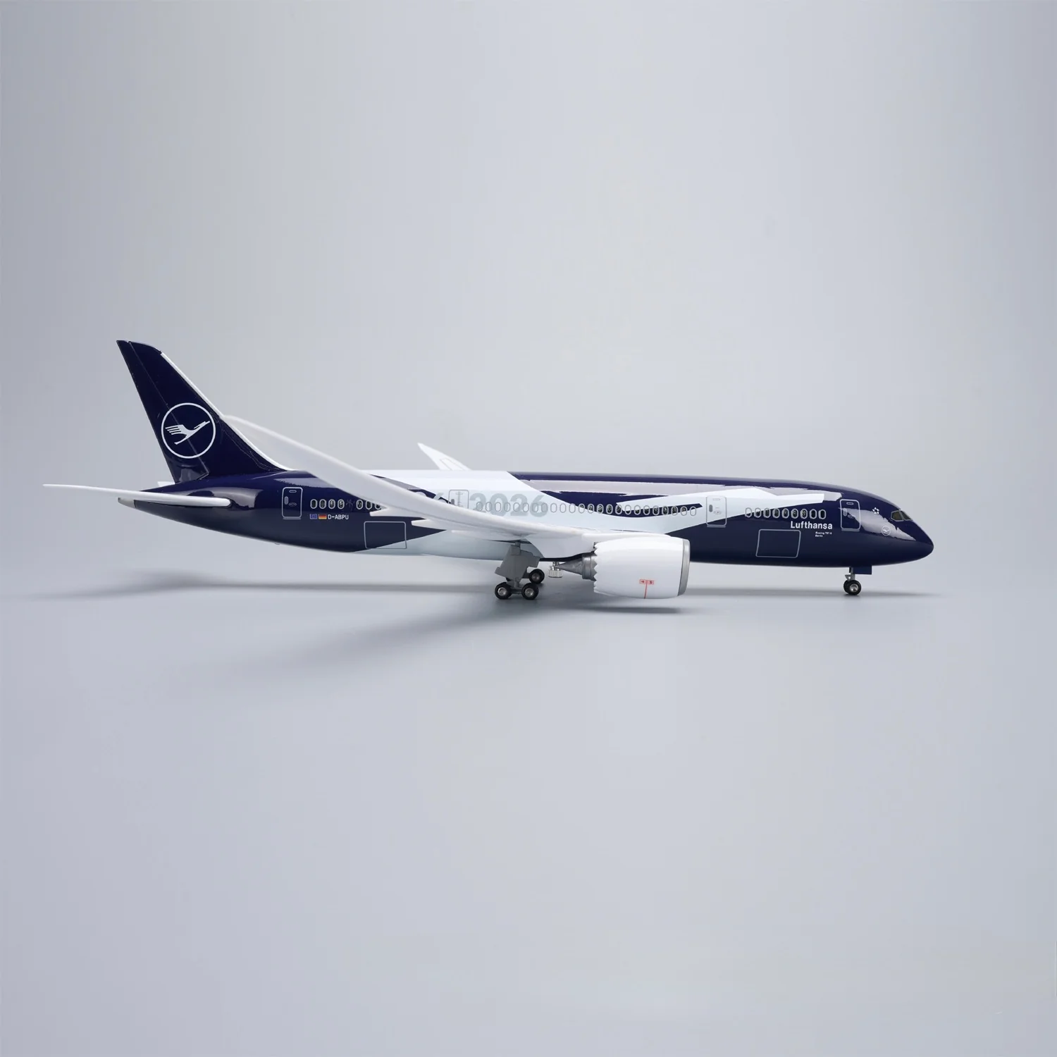 Boeing 787-9 Lufthansa 100 Years Commemorative – 1:145 Scale Model - Image 3
