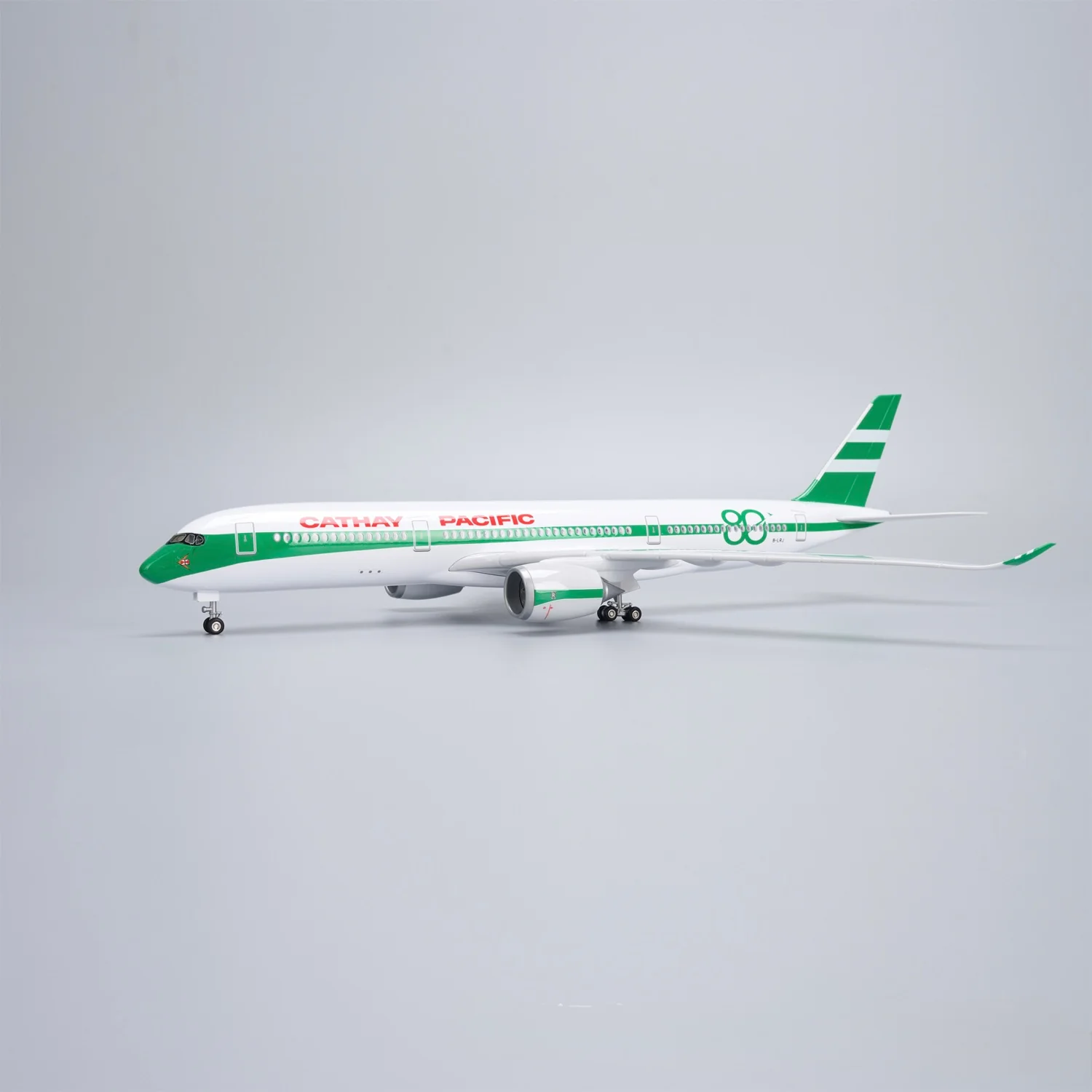 A350 Cathay Pacific 1:142 – 47 CM / 18.5 IN – 80 YEARS COMMEMORATIVE - Image 3
