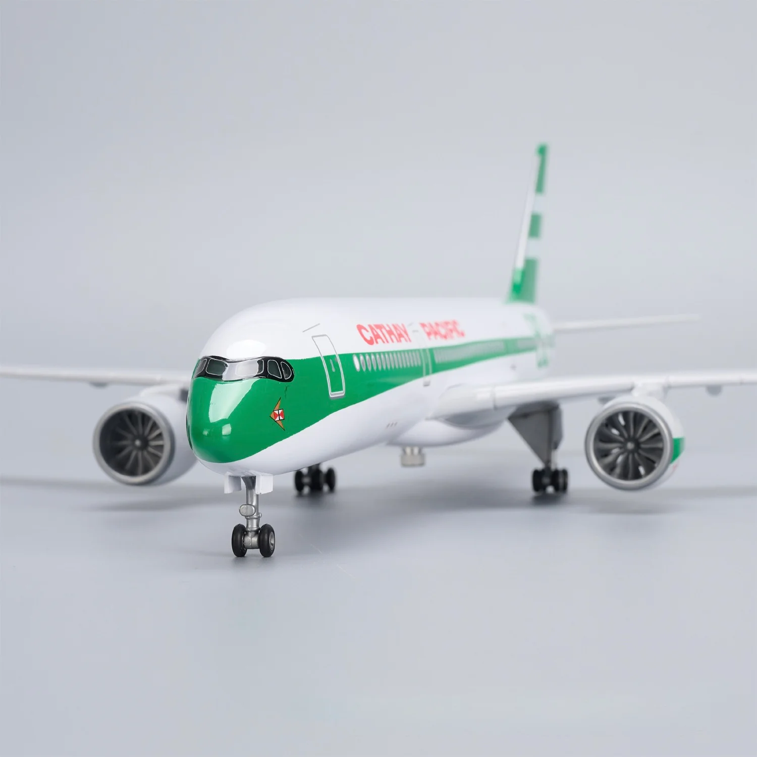 A350 Cathay Pacific 1:142 – 47 CM / 18.5 IN – 80 YEARS COMMEMORATIVE - Image 5