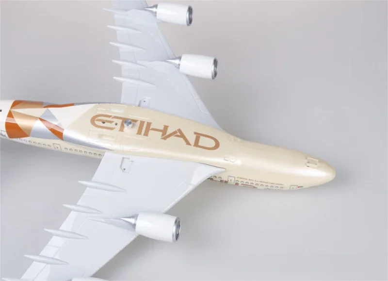 Airbus A380 Etihad 1:160 – 47 cm / 18.5 in – LED Lights - Image 4