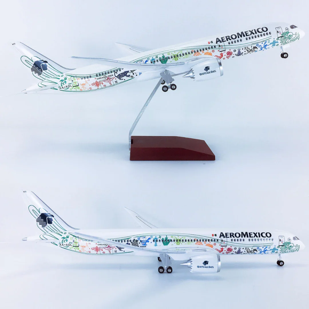 Boeing 787-9 Aeroméxico "Quetzalcóatl" – Scale 1:130 (43 cm / 16.9 in) - Image 5