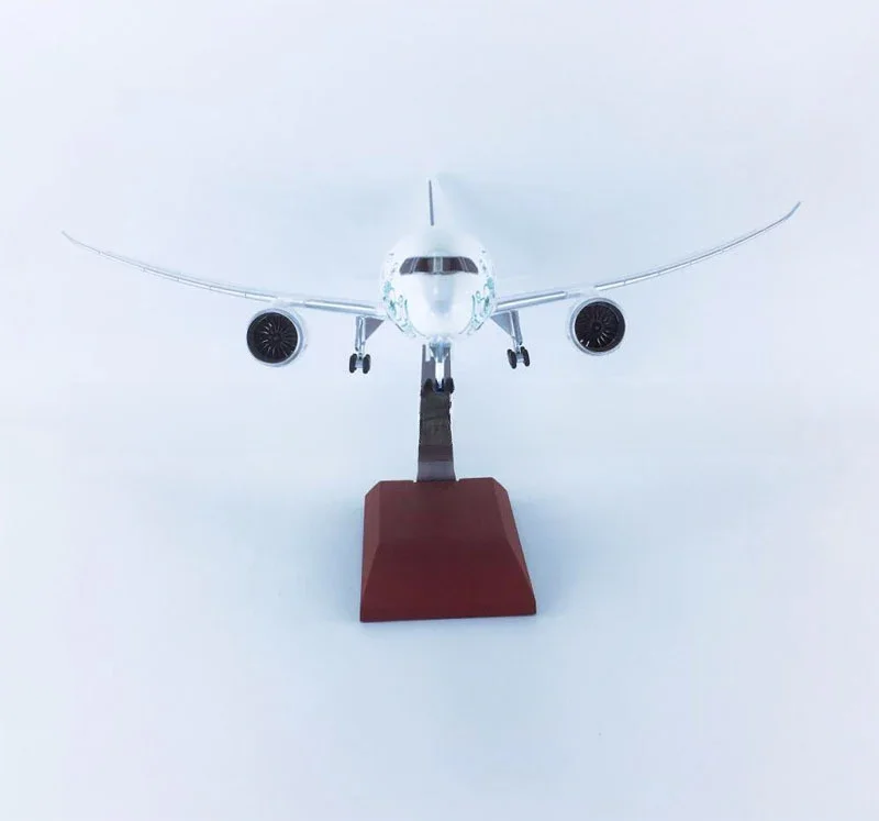 Boeing 787-9 Aeroméxico "Quetzalcóatl" – Scale 1:130 (43 cm / 16.9 in) - Image 8