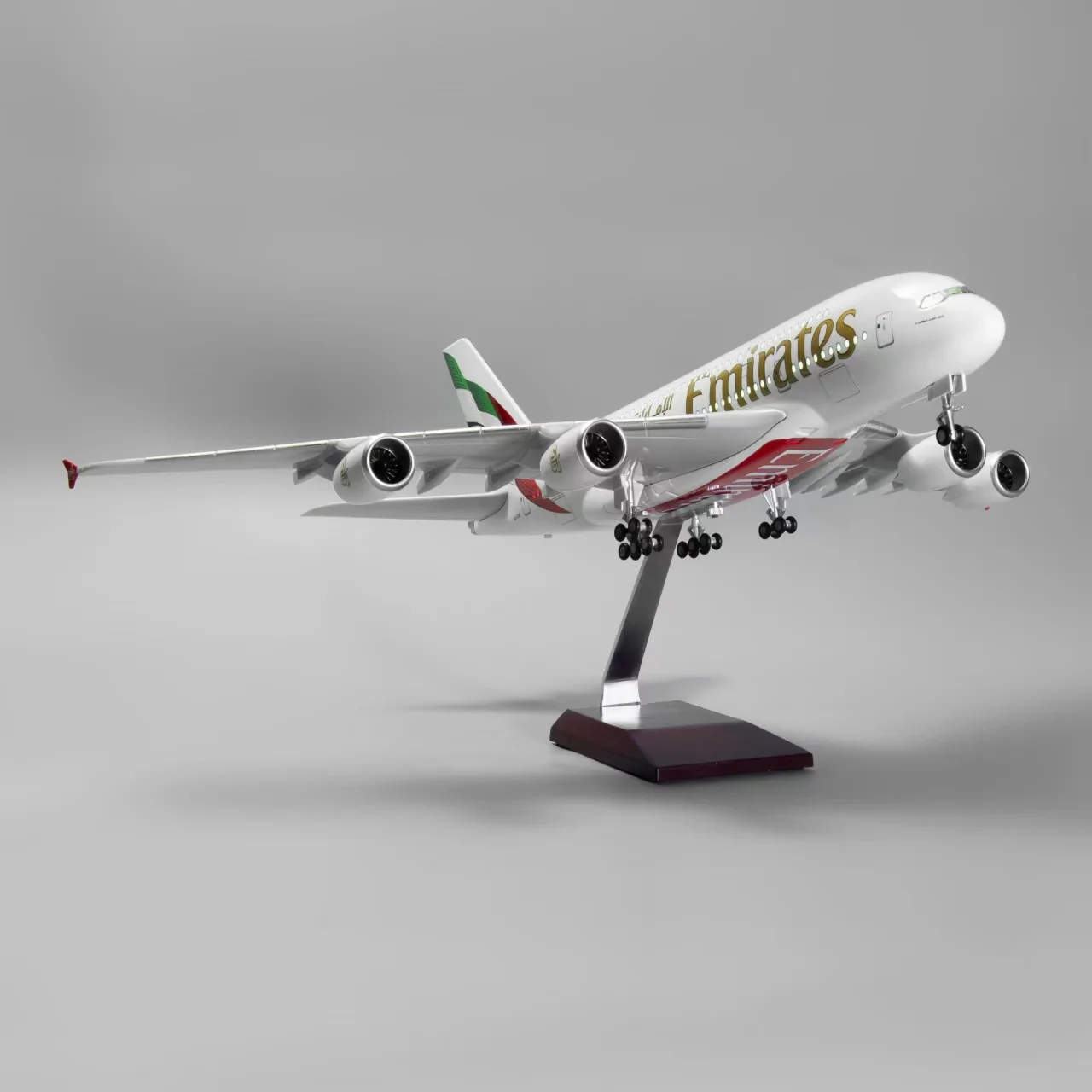 Airbus A380 New Emirates 1:160 – 47 cm / 18.5 in – LED Lights - Image 4