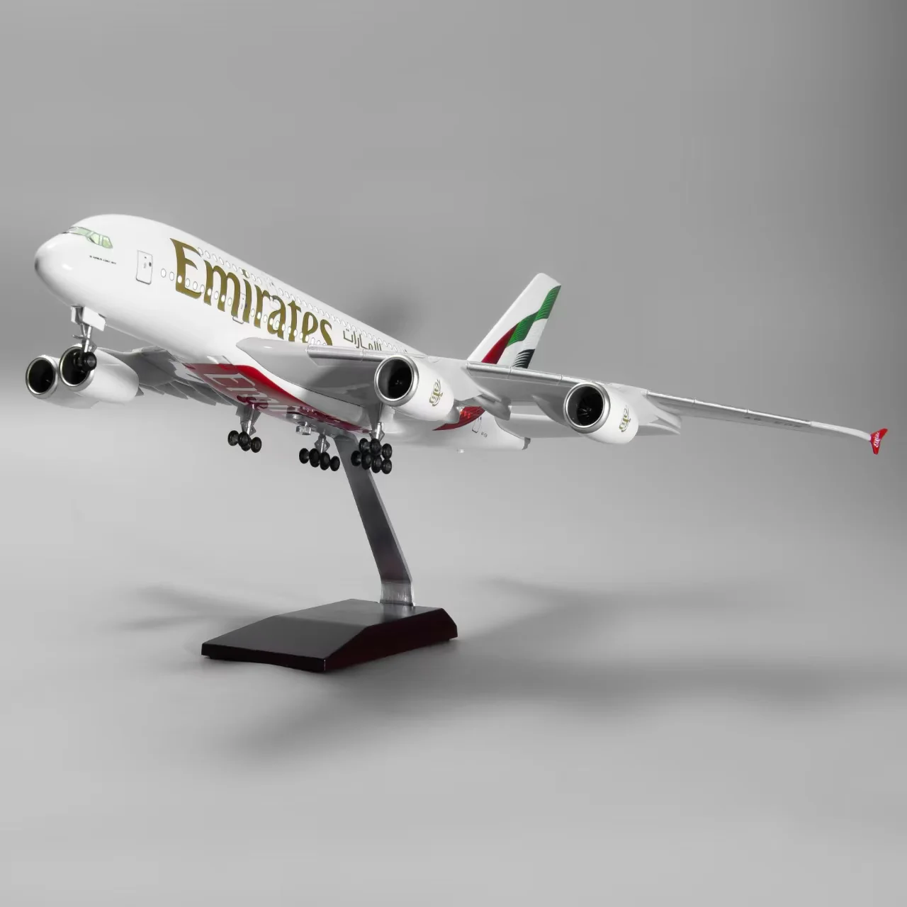 Airbus A380 New Emirates 1:160 – 47 cm / 18.5 in – LED Lights - Image 5
