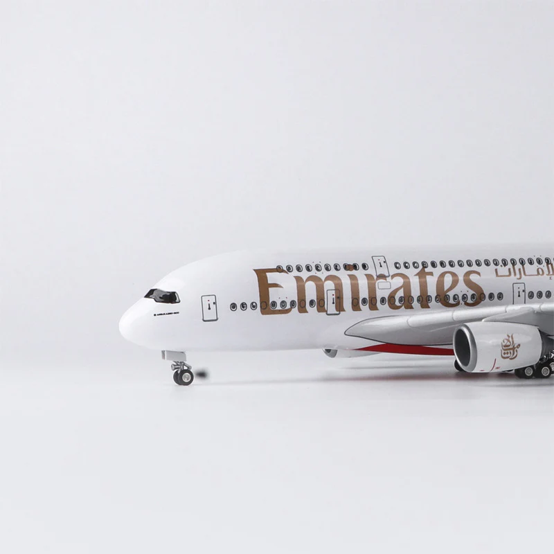 Airbus A380 New Emirates 1:160 – 47 cm / 18.5 in – LED Lights - Image 7