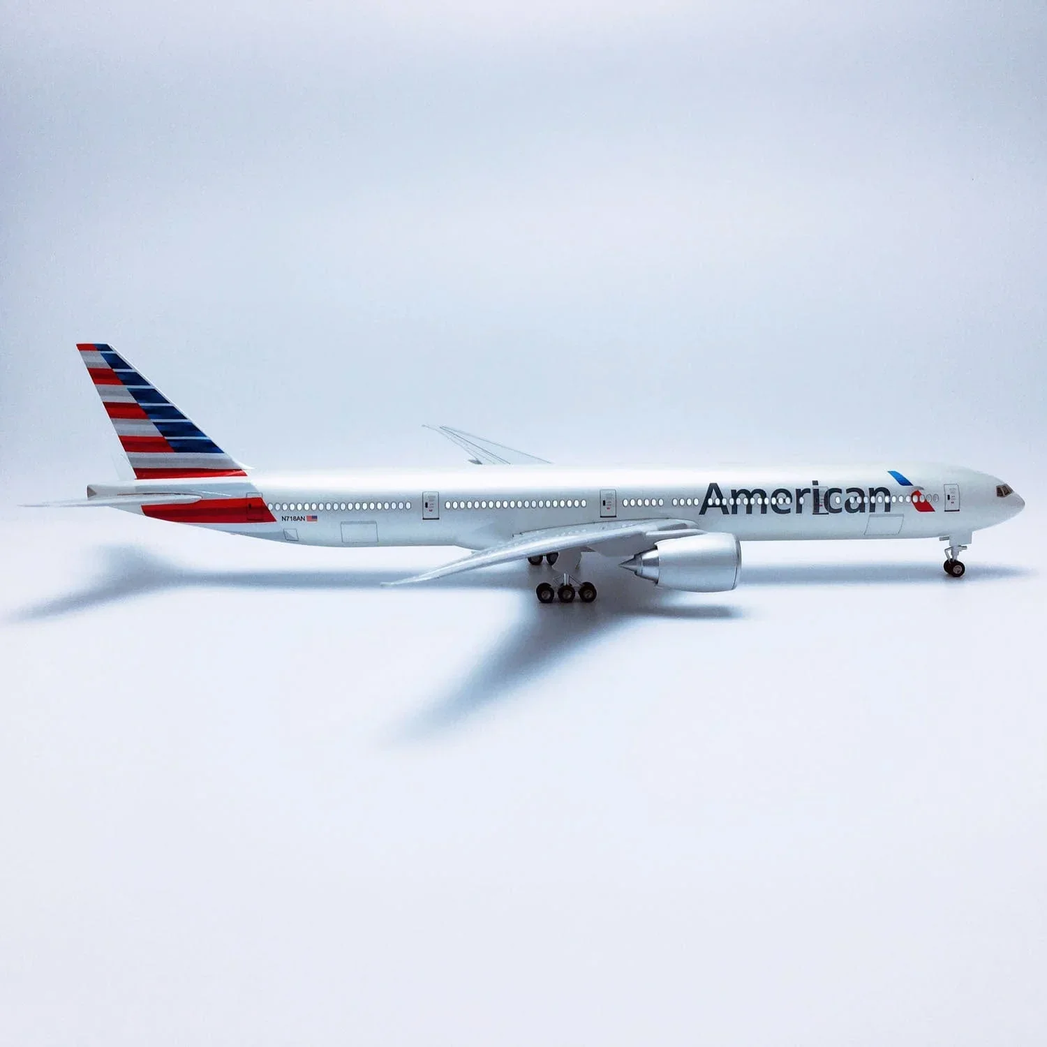 B777 American Airlines - Scale 1/157 - 47CM - 18,5 in - Airplane Model - Image 3