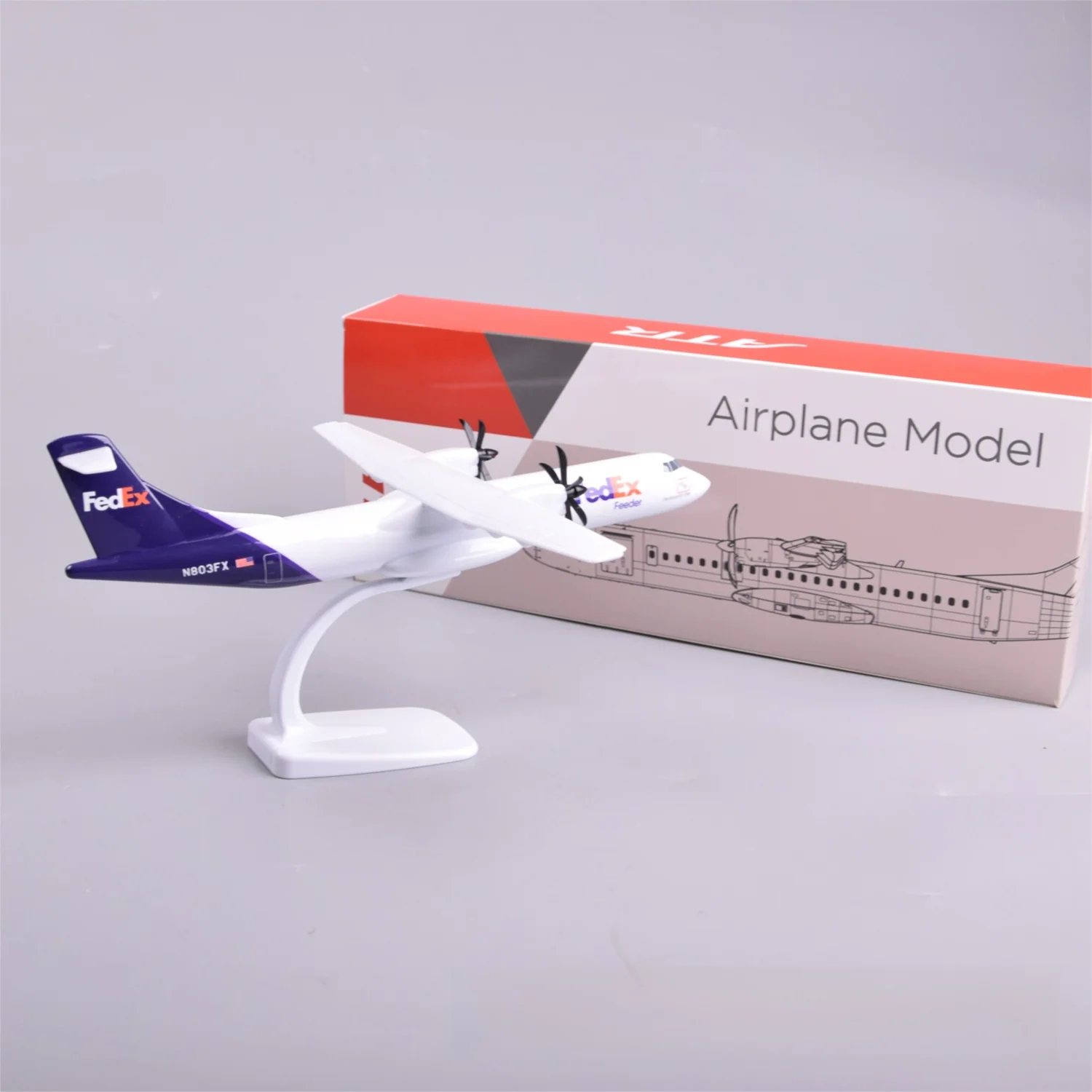 ATR 72-600 FedEx Express – Scale 1:100 – 27 cm (10.6 in) – Resin – Movable Parts - Image 4