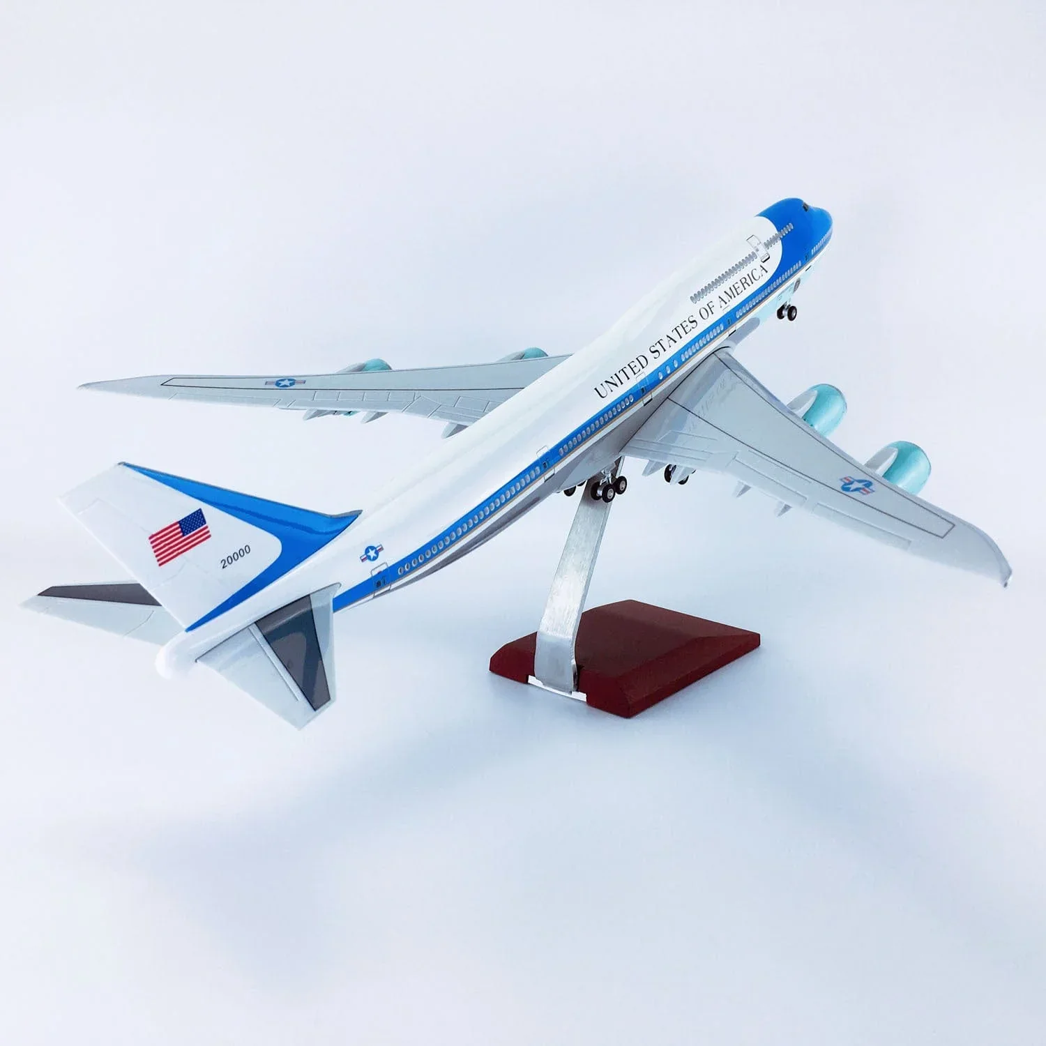 Boeing 747 Air Force One 1:150 – 47 cm / 18.5 in – LED Lights - Image 10