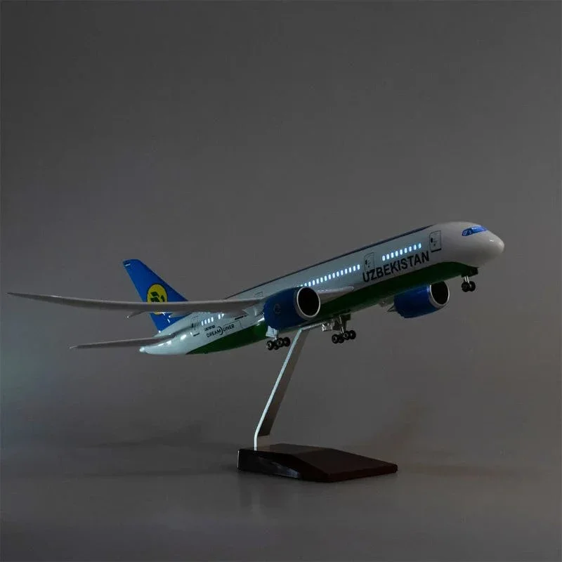 B787 Uzbekistan - Scale 1/130 - 43cm - 16.9 in - Image 7