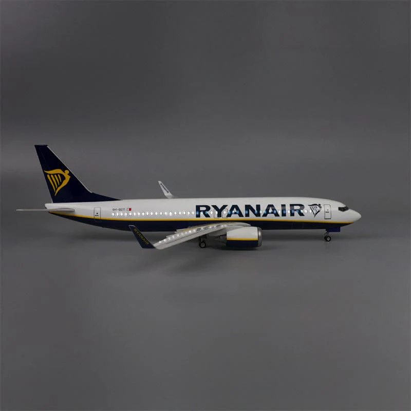 B737-800 Ryanair - Scale 1/80 - 47cm - 18.5 in - Airplane Model - Image 11