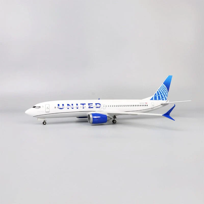 B737 Max United Airlines - Scale 1/80 - 47cm - 18.5 in - Airplane Model - Image 3