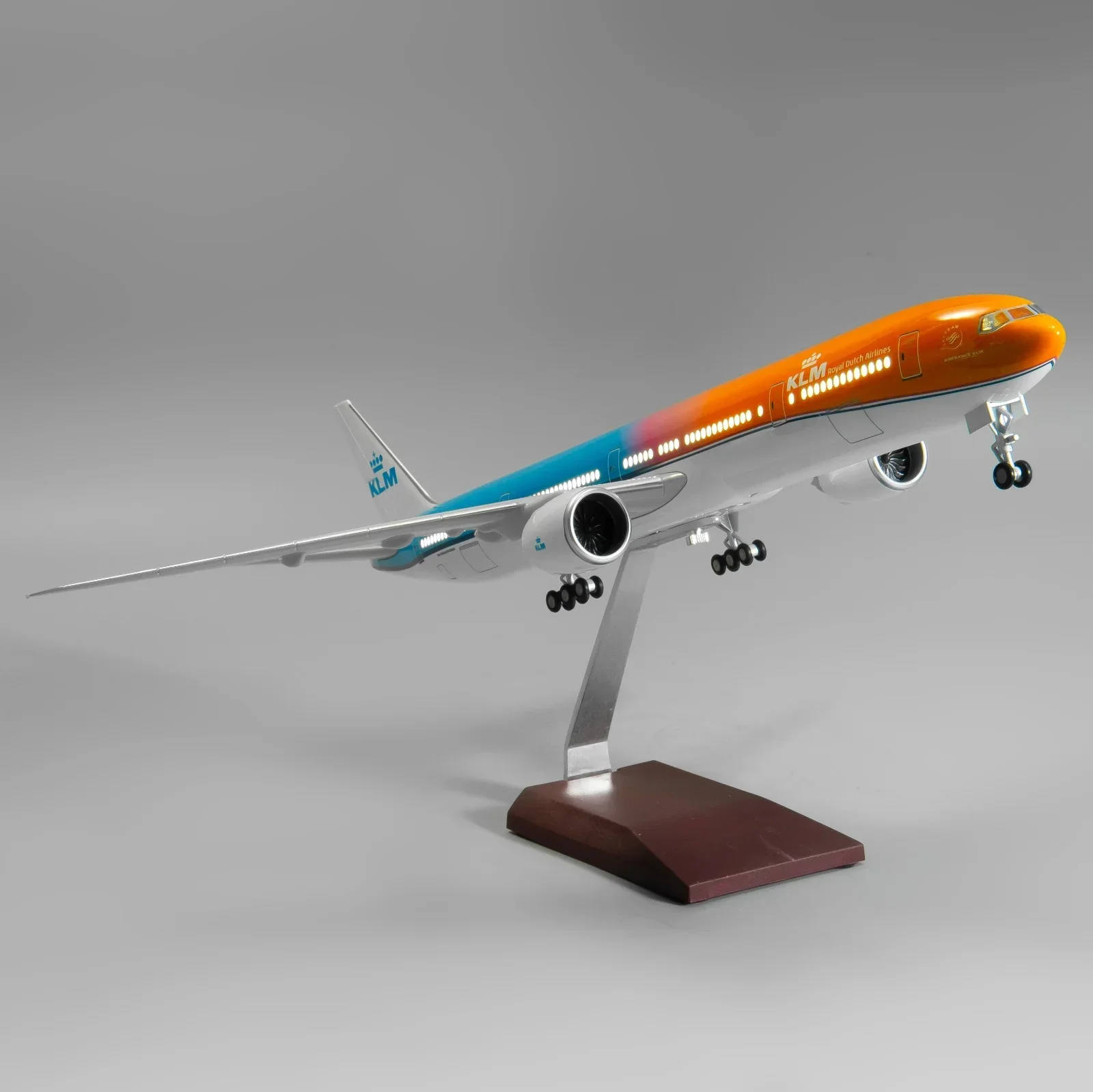 B777  KLM - ORANGE PRIDE - Scale 1/157 - 47cm - 18.5 in - Airplane Model - Image 5