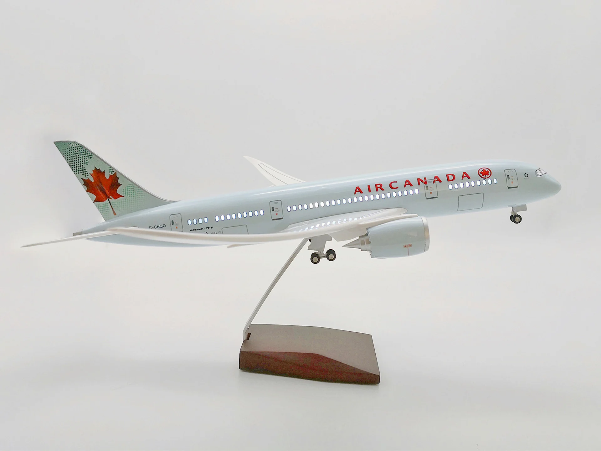 B787 Air Canada Dreamliner - Scale 1/130 - 43cm - 16.9 in - Green Livery - Image 6