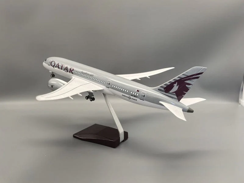 B787 Qatar - Scale 1/130 - 43cm - 16.9 in - Airplane Model - Image 8
