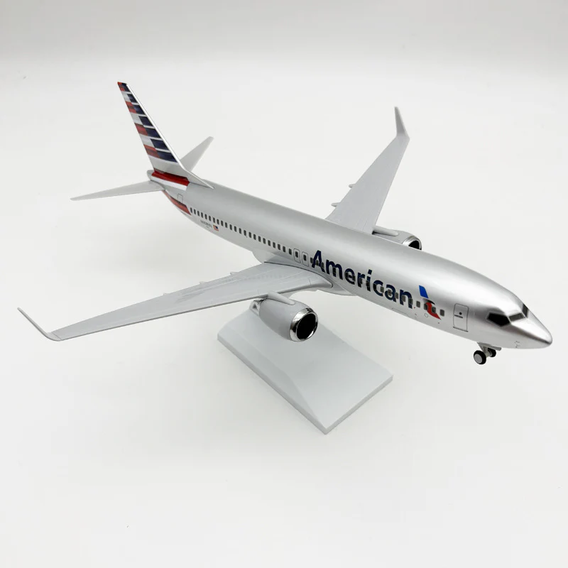 Boeing 737 American Airlines – Scale 1:130 – 30 cm (11.8 in) – Resin – Modern Livery - Image 3