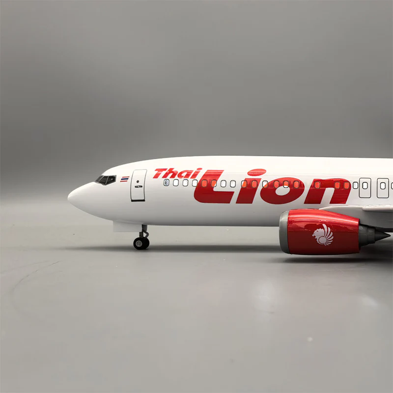 Boeing 737 Thai Lion Air – Scale 1:80 (47 cm / 18.5 in) - Image 11