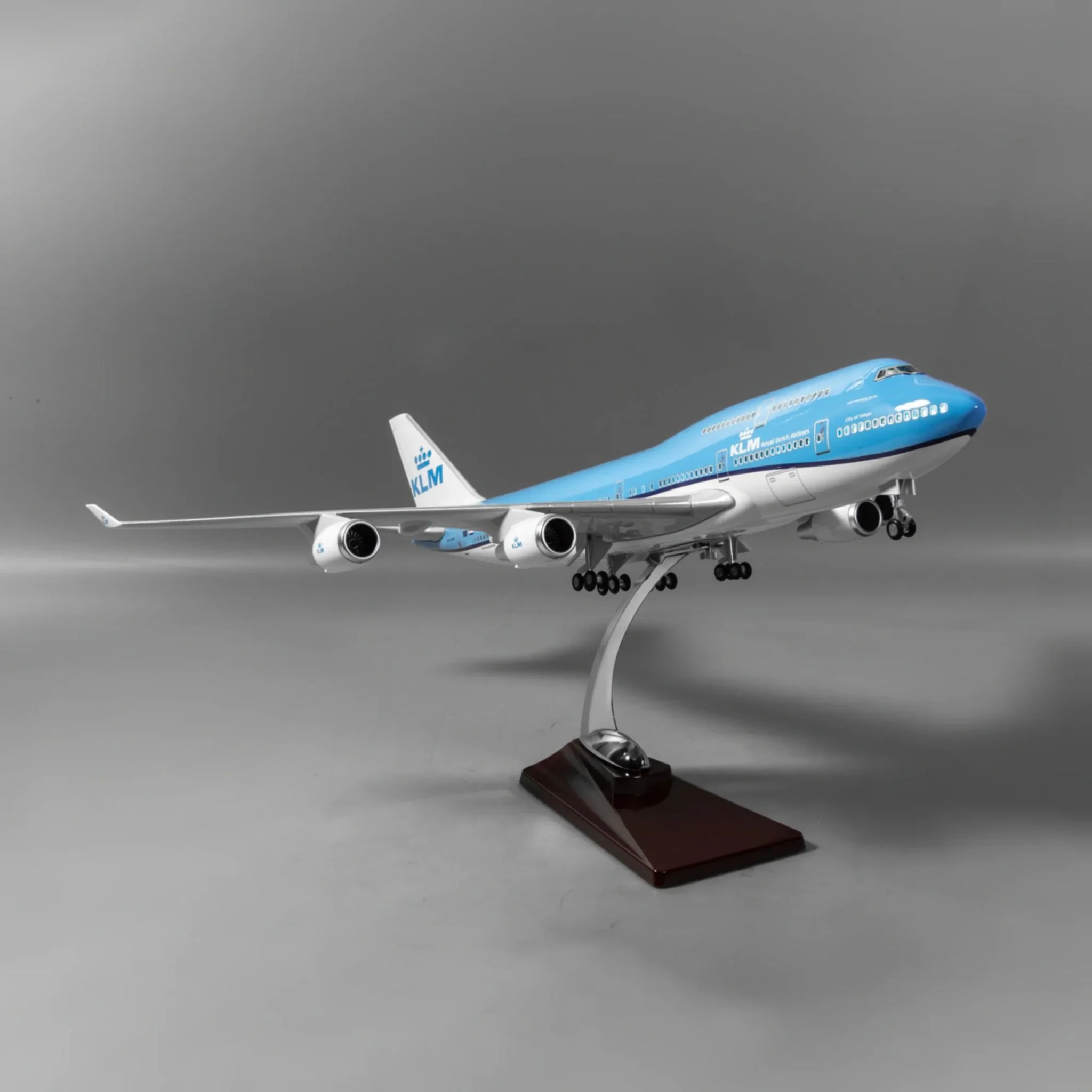 Boeing 747 KLM 1:157 – 47 cm / 18.5 in – Opening Interior - Image 4