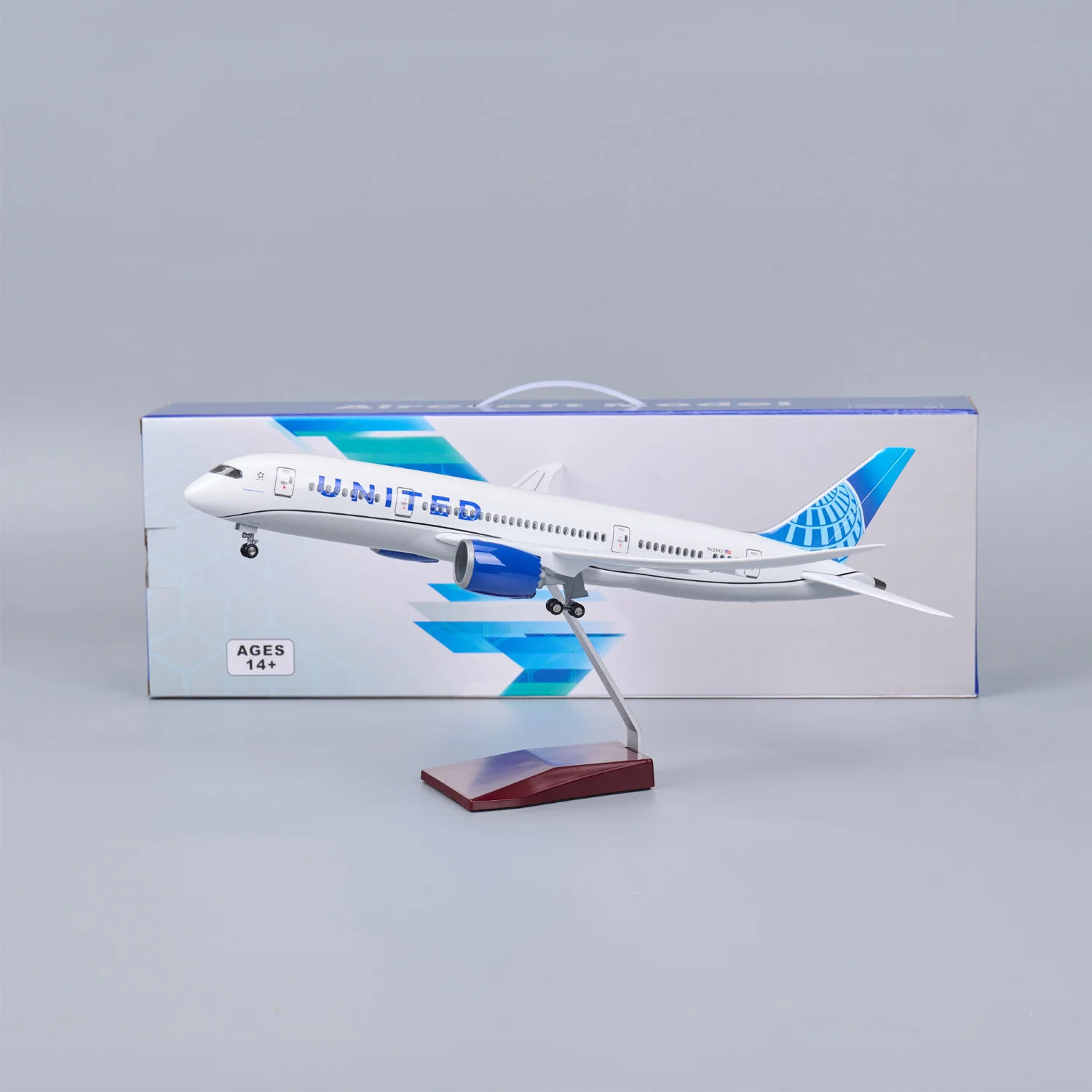 B787-9 United Airlines – SCALE 1:130 (43 CM / 16.9 IN) - New Livery - Image 7