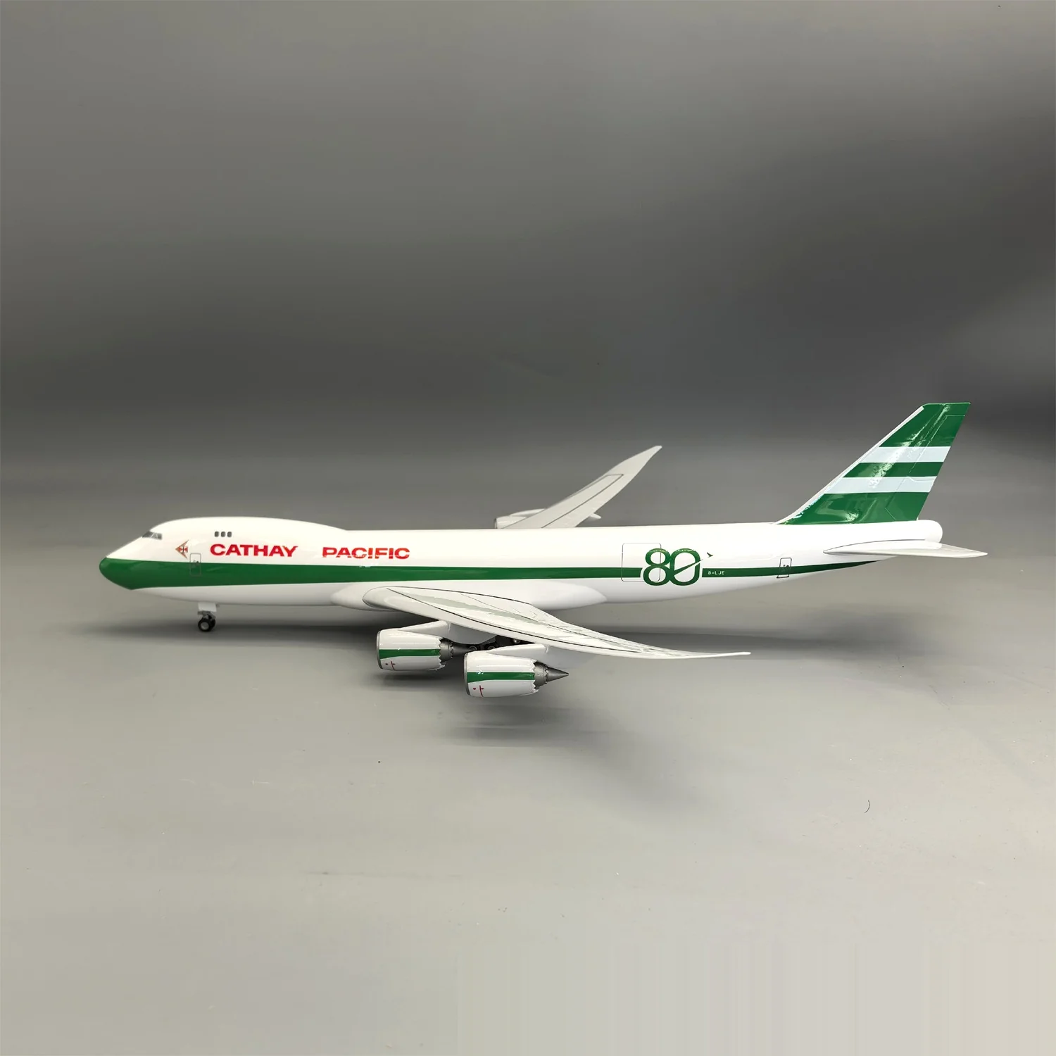 Cathay Cargo 80th Anniversary Boeing 747-8F 1:160 – 47 cm / 18.5 in – Limited Edition - Image 6