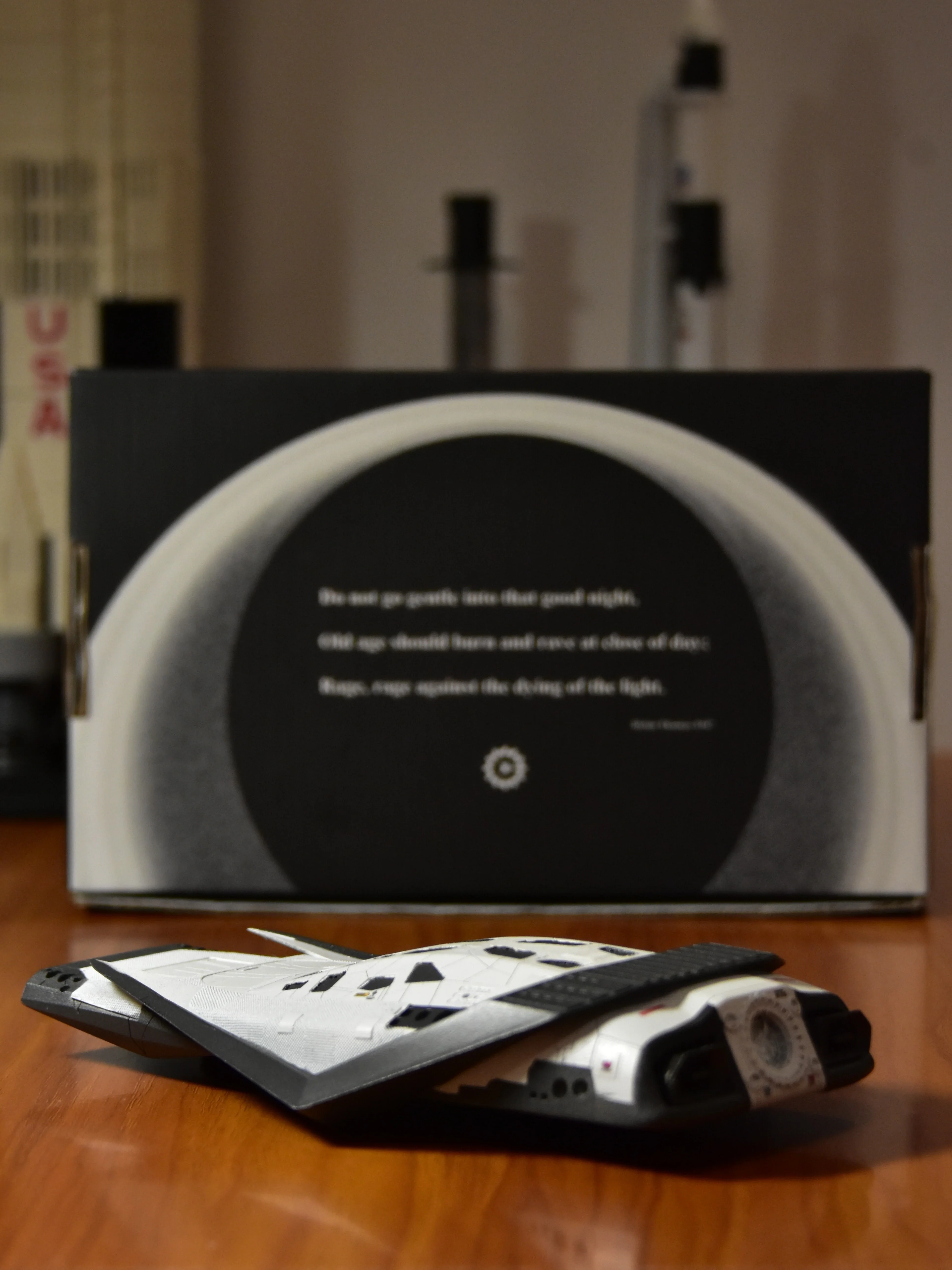 Interstellar Prowler Rover Ranger Spacecraft Static Finished Model 20cm x 12cm - Image 5