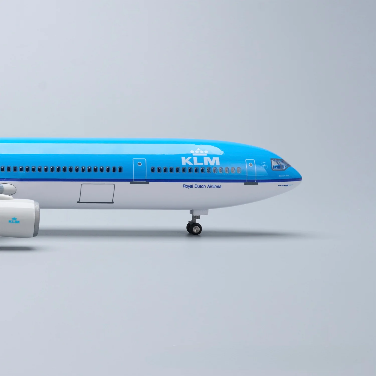 KLM MD-11 McDonnell Douglas – Scale 1:130 – 47 cm/18.5 in – ABS Resin – Optional LED Lights - Image 7