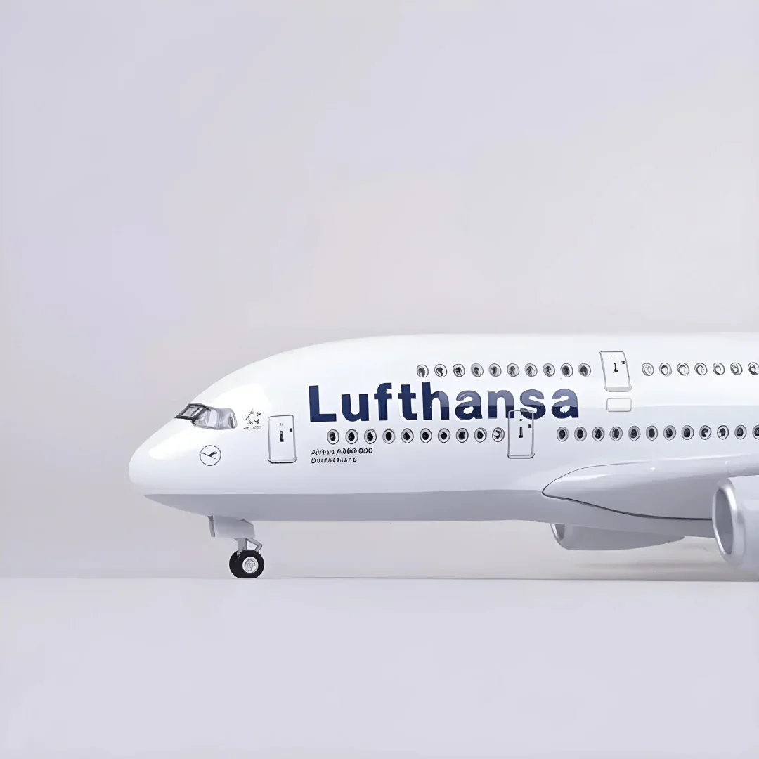 A380 Lufthansa - Scale 1/160 - 46cm - 18.5 in - Airplane Model - Image 3