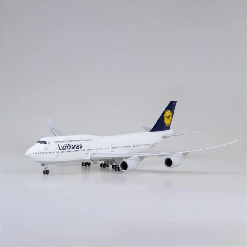 B747 Lufthansa- Scale 1/150 - 47cm - 18.5 in - Image 9