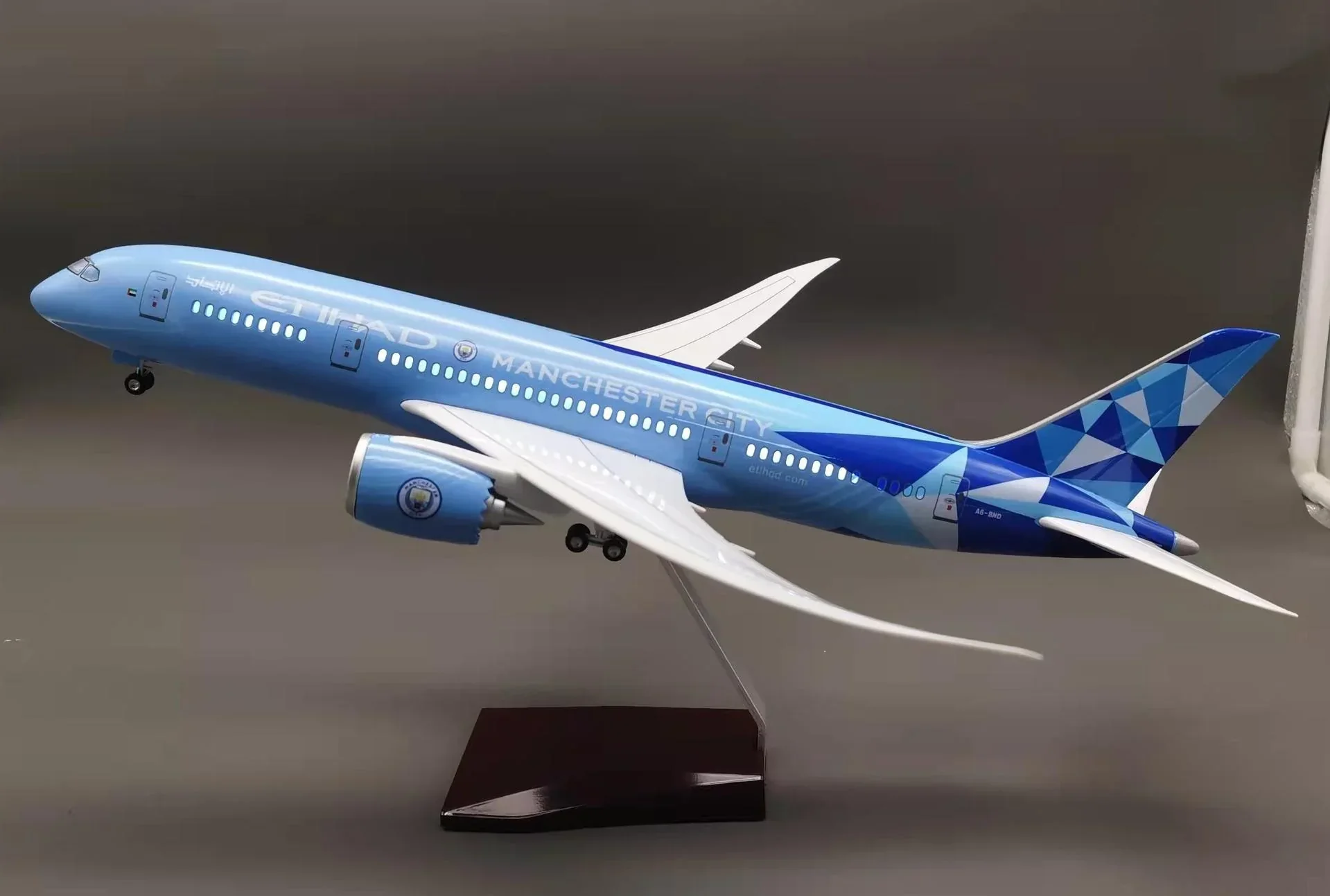 B787 Manchester City - Etihad - Scale 1/130 - 43cm - 16.9 in - Airplane Model - Image 5