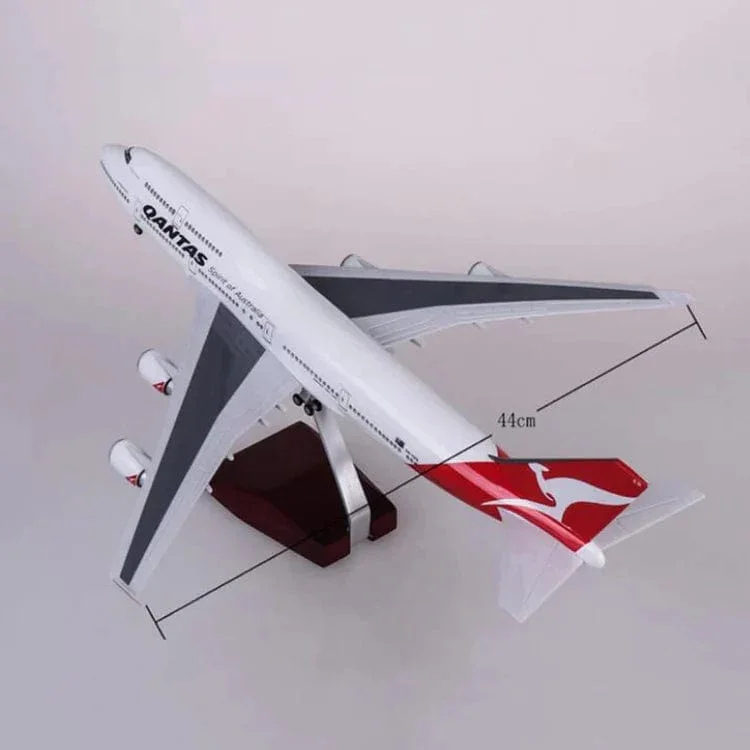 B747 Qantas - Scale 1/150 - 47cm - 18.5 in - Airplane Model - Image 4