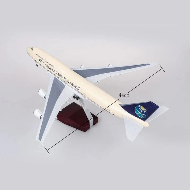 B747 Saudi Arabian Airlines - Scale 1/150 - 47cm - 18.5 in - Airplane Model - Image 4