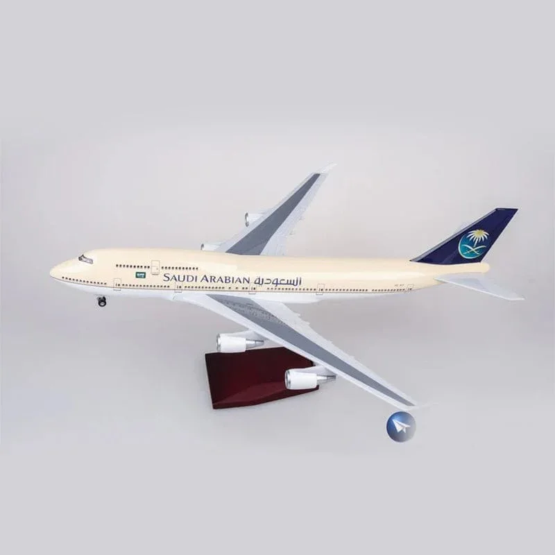 B747 Saudi Arabian Airlines - Scale 1/150 - 47cm - 18.5 in - Airplane Model - Image 6