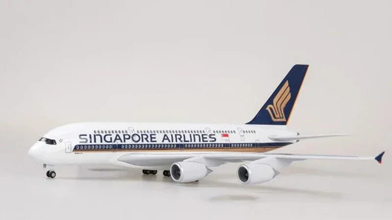 A380 Singapore - Scale 1/160 - 47cm - 18.5 in - Airplane Model - Image 3