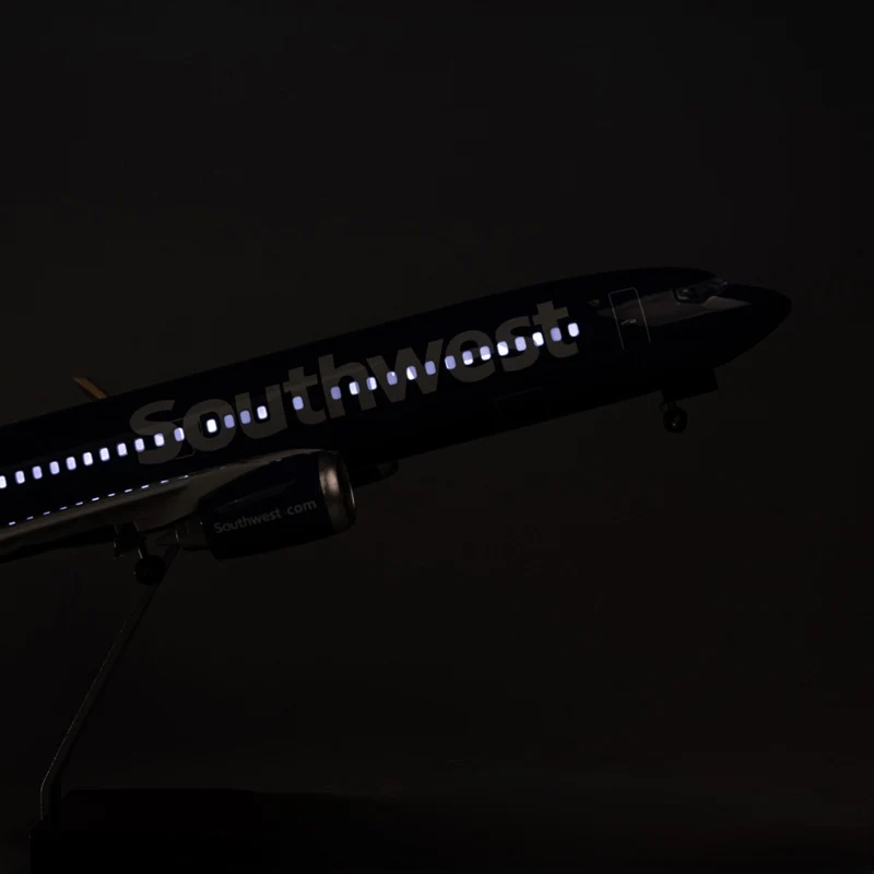 Boeing 737-700 Southwest 1:80 – 47 cm / 18.5 in – LED Lights - Image 6