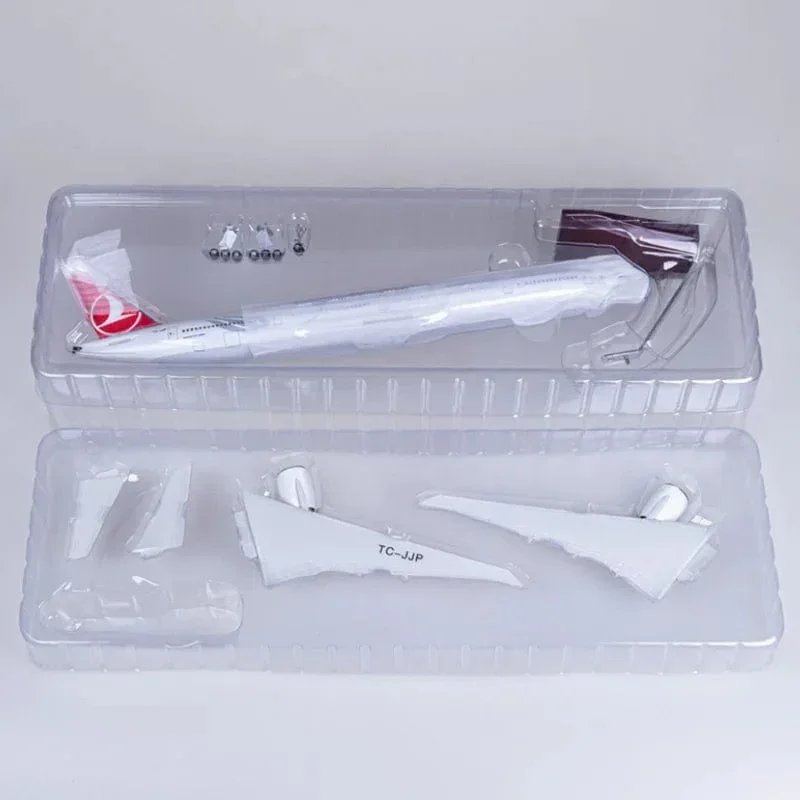 B777 Turkish - Scale 1/157 - 47cm - 18.5 in - Airplane Model - Image 7