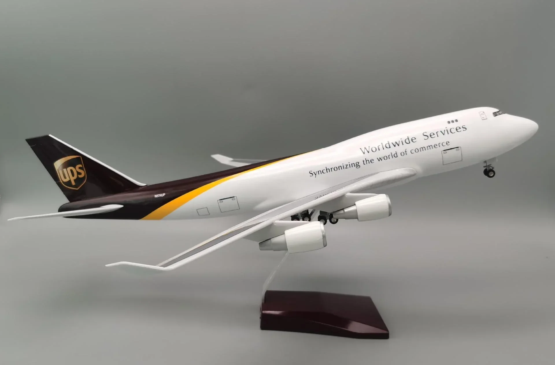 B747-400 UPS Express Cargo - Scale 1:157 - 47cm - 18.5in - NO LED - Airplane Model - Image 3