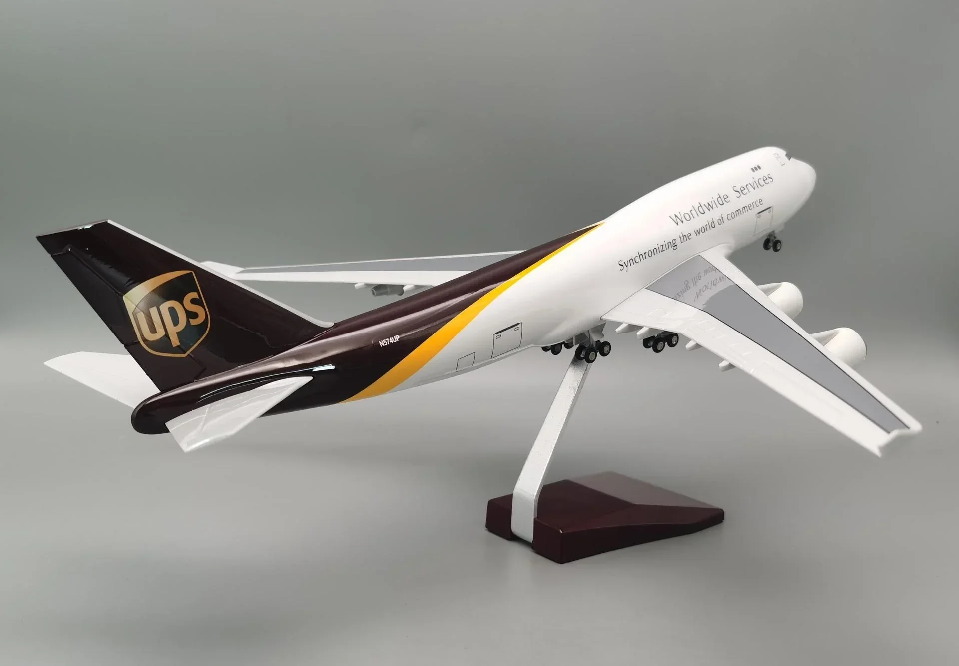B747-400 UPS Express Cargo - Scale 1:157 - 47cm - 18.5in - NO LED - Airplane Model - Image 4